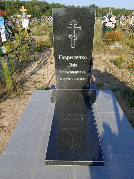 Пам'ятники гранітні.Оградки.Бюджетні,стандартні пам'ятники.