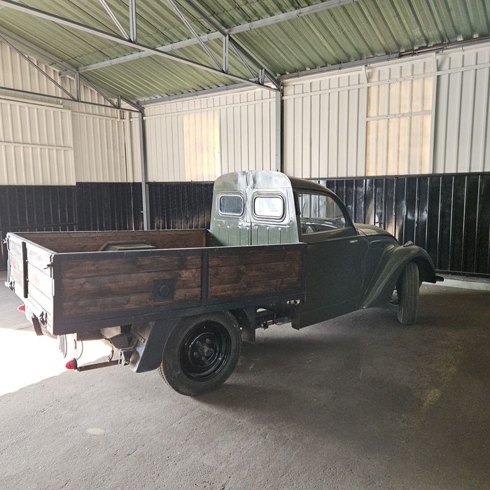 Peugeot 202 Camionnette com 78 anos (1948) – Clássico a Circular