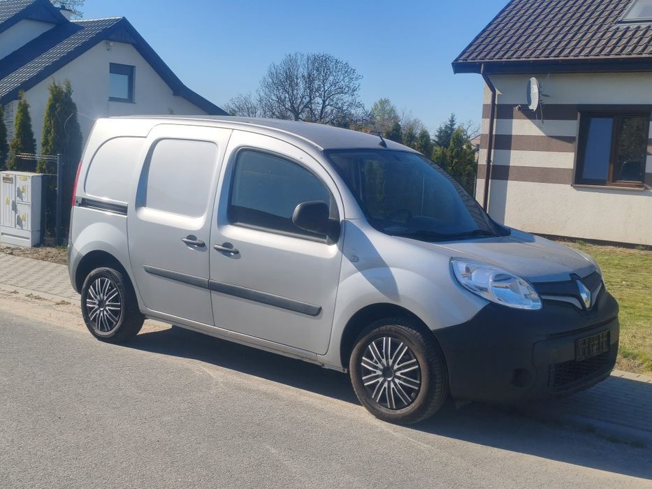 Renault Kangoo 2020 klima 6 biegów nowe opony