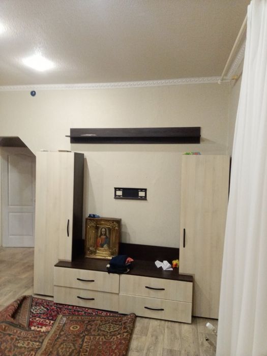 Дом с ремонтом . Заходи и живи