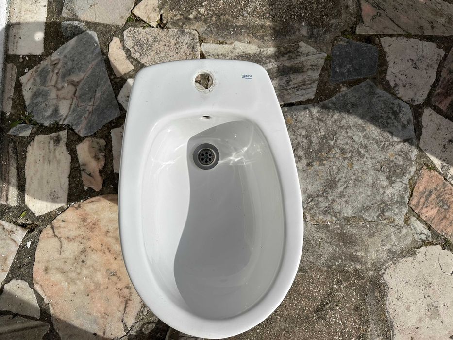 Bidé branco - Roca
