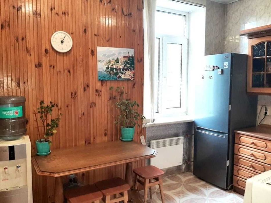 Продаж 3-кімнатної квартири, Голосіївський район, проспект Науки 42/1, метро Деміївська.