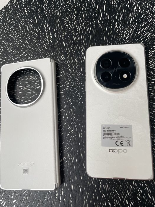 Oppo find n5 16/256 na gwarancji stan bdb cena atrakcyjna( przedłużam abonament zależy mi na szybkiej sprzedaży )