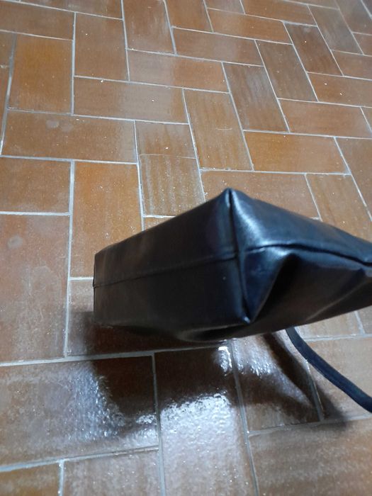 Mala preta tipo pele