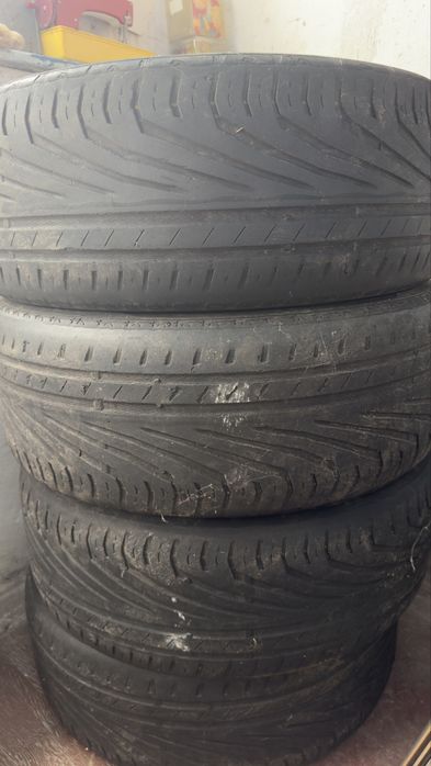 Автомобільні шини Uniroyal RainSport 3 215/55 R17