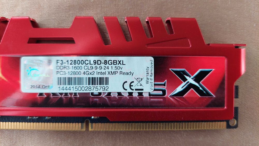 Board + processador + memórias + dissipador