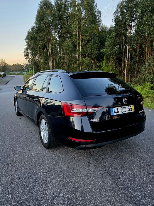Skoda Superb 2.0 TDI 150cv