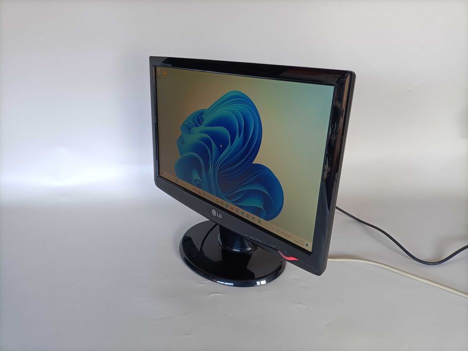 Monitor LG Flatron W1943SS-PF de 19 polegadas446762012293867522