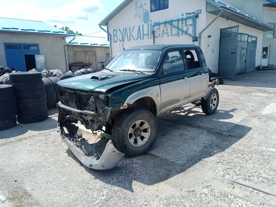 продам mitsubishi l200 4х4 після ДТП відновлення/на запчастини