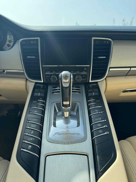 Porsche Panamera 4.8 Turbo PDK 500cv