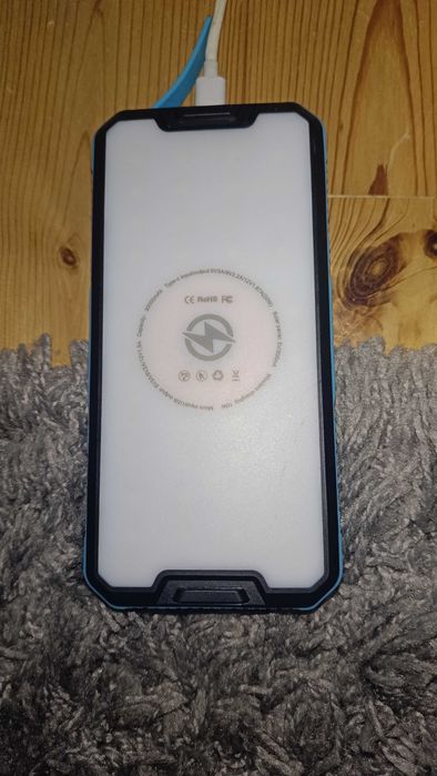 POWERBANK panel solarny 20000mAh IP67 BEZPRZEWODOWE ,  indukcyjna