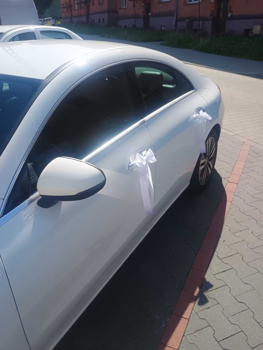 Kokardy do dekoracji klamek samochodu ślubnego
