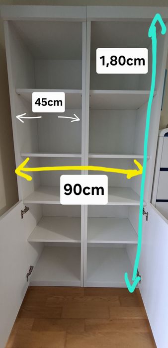 Estante de quarto de criança