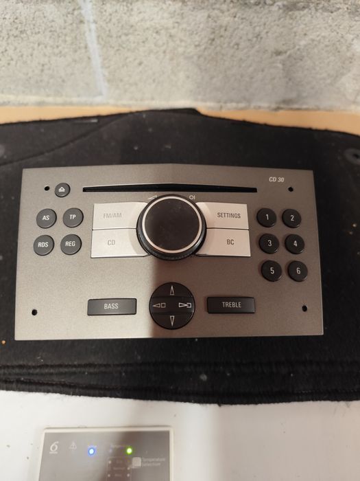 Auto radio original Opel astra H