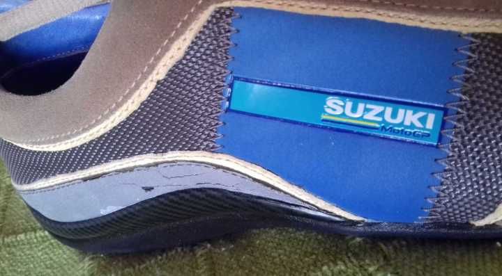 Sapatos tenis 41/42 marca Suzuki moto GP /como novos
