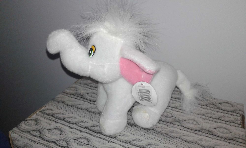 pluszowy słonik Dumbo 20 cm