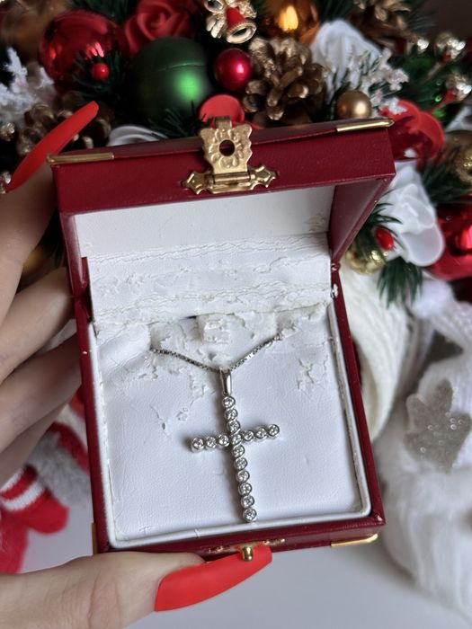 Złoty krzyż z diamentami naszyjnik wisiorek Twinkle Star złoto 585 14k