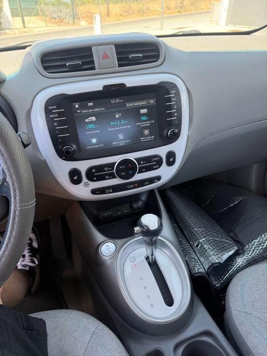 Carro 100% eletrico