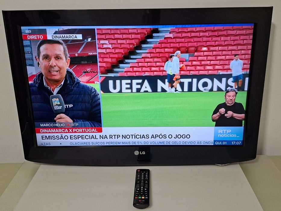 Televisão LCD Marca LG, ecrã grande de 32  Polegadas,  Modelo  32LD320-ZA , Inclui cabo de ligação e Comando Original  LG
