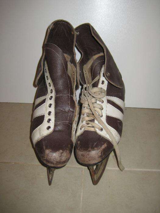 Коньки хоккейные