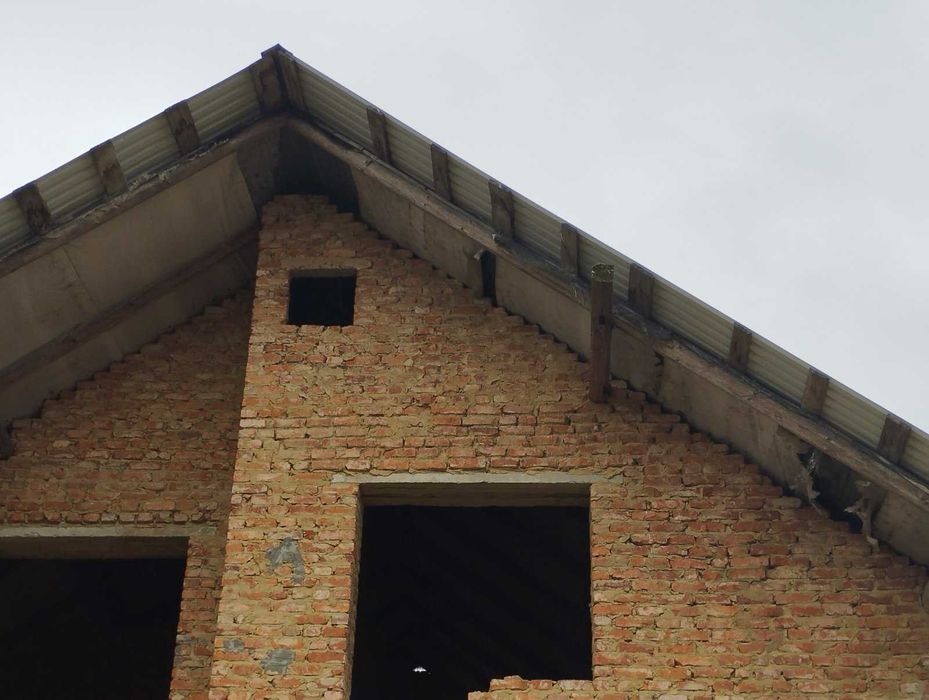 Продаж 5-к. будинок з ділянкою в м. Мостиська