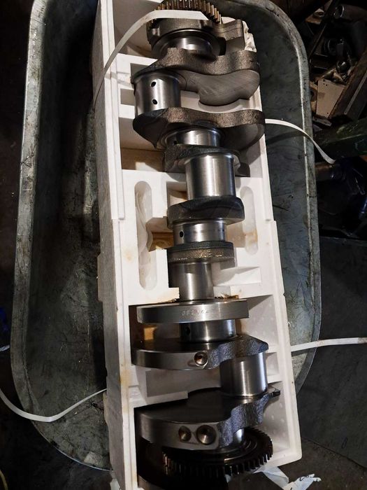 Коленвал КамАЗ Евро 1 740.13.Новый .Оригинал.