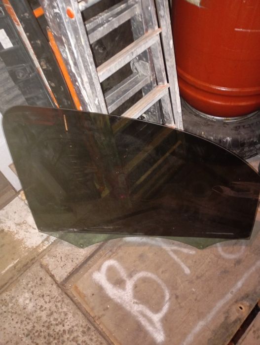 Стекло двери молдинг Рено кенгоо