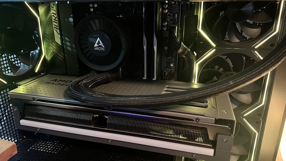 Sapphire NITRO+ OC RX 9070 XT64730269677057124