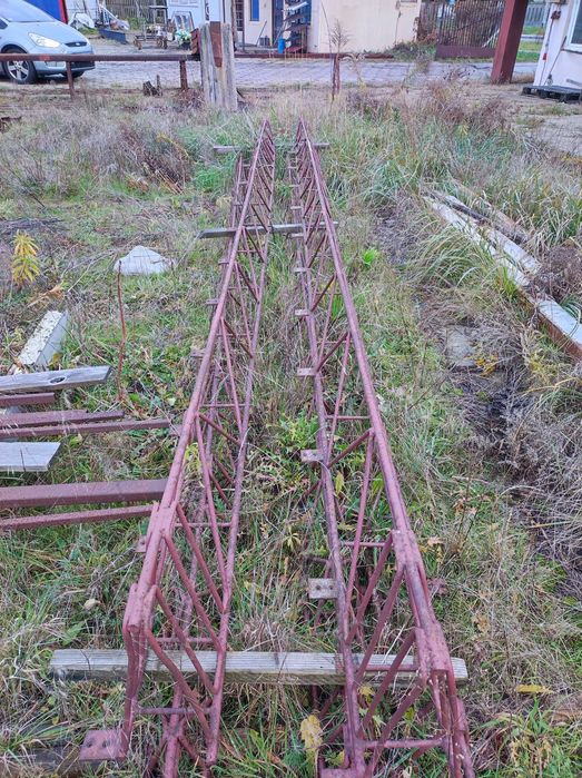 Bindry dachowe stalowe.