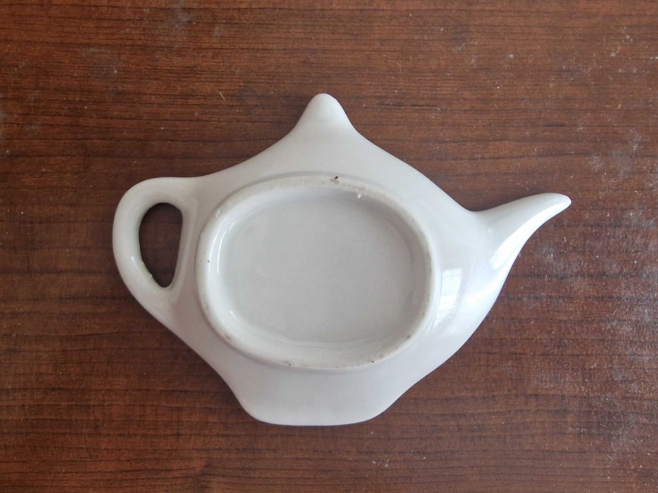 Ceramiczny talerzyk / spodeczek do herbaty