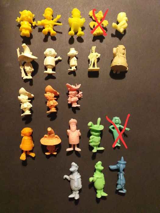 Bonecos monocromáticos raja carrossel