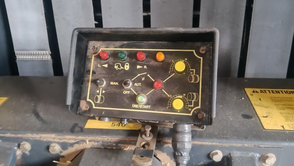 Prasa Massey Ferguson 828 stan bardzo dobry