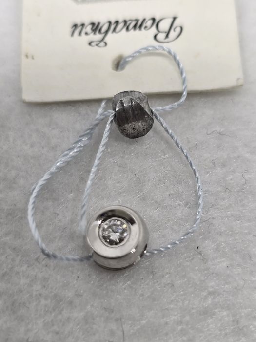 Підвіс золото з натуральним діамантом. Подвес золото с бриллиантом.