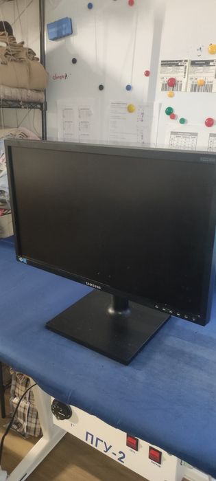 Монитор Samsung 22
