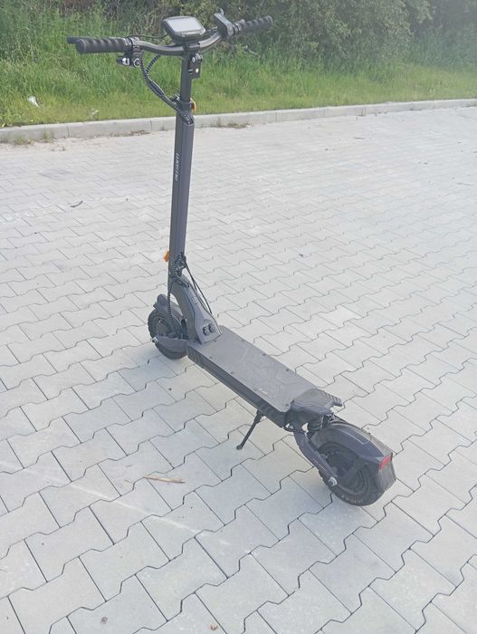 Hulajnoga elektryczna