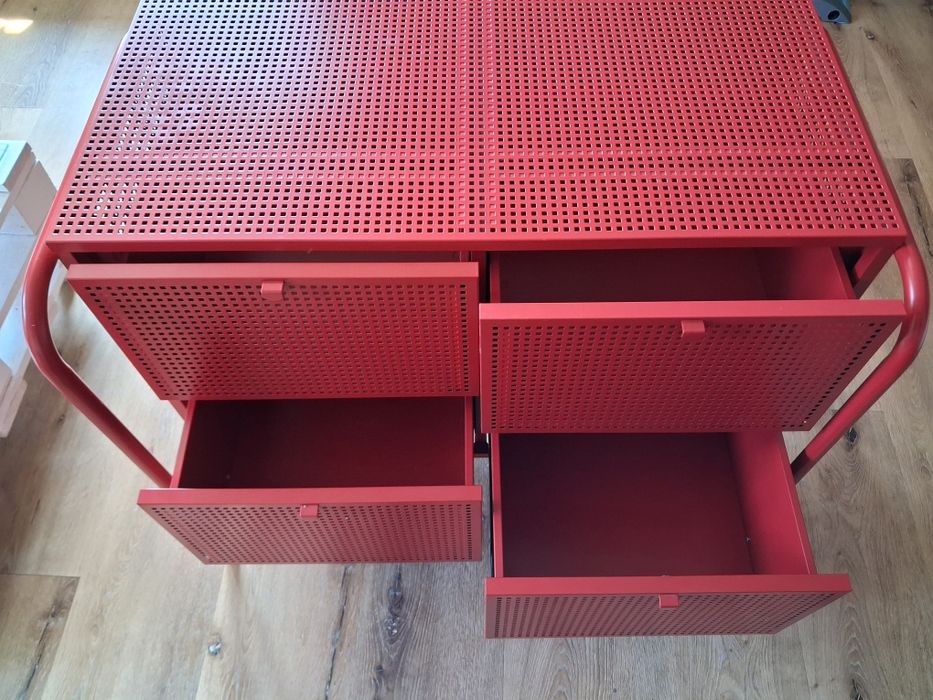 Komoda IKEA NIKKEBY  4 szuflady czerwona 84x49x70