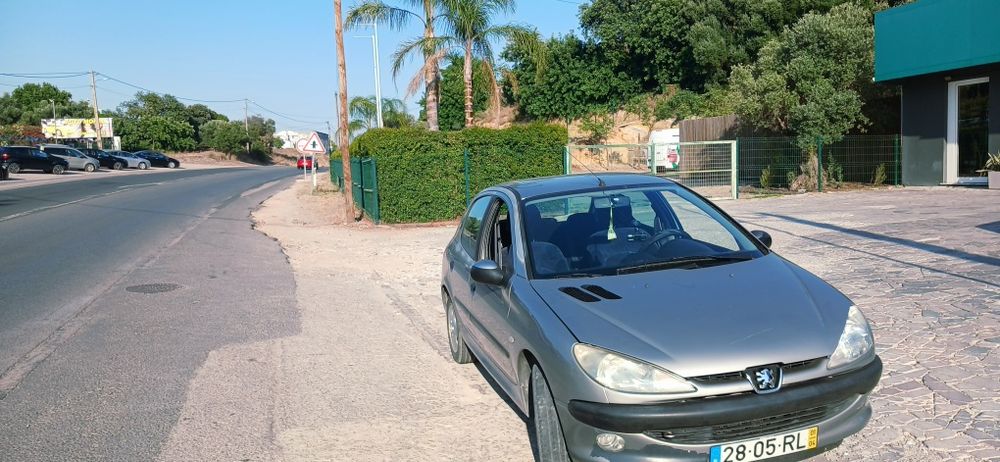 Peugeot 206 em ótimo estado