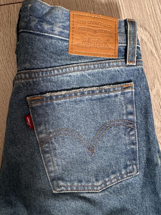 Джинси жіночі Levis
