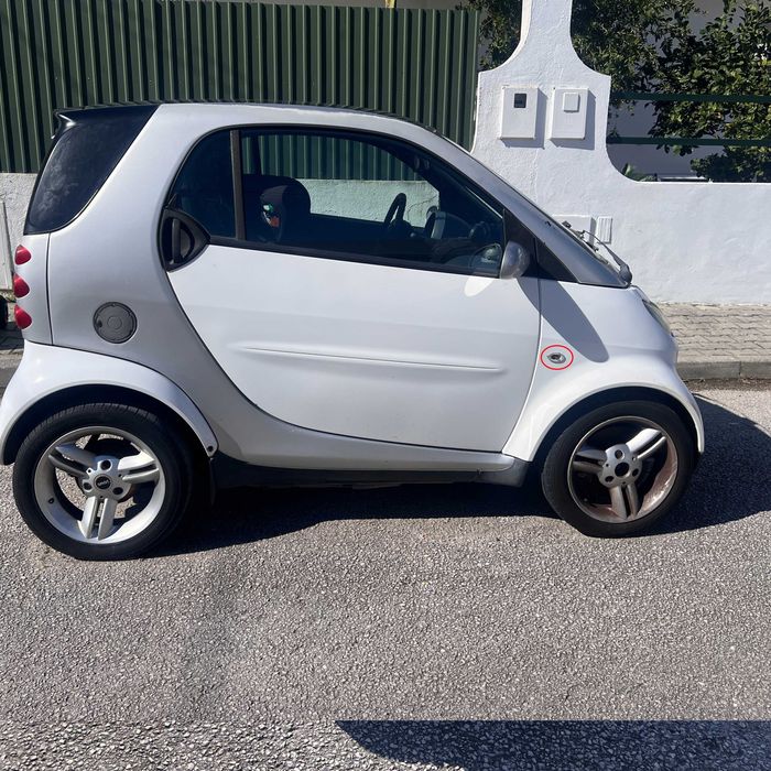 Smart Fortwo Coupé - 0.8 CDI Turbo Diesel Diesel 41cv