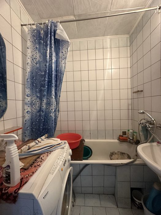 Продам 3-х кімнатну квартиру, Холодна Гора