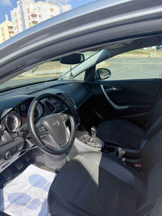 Carro Opel Astra