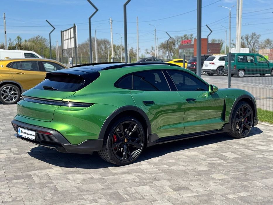 Porsche Taycan 2021 freshauto