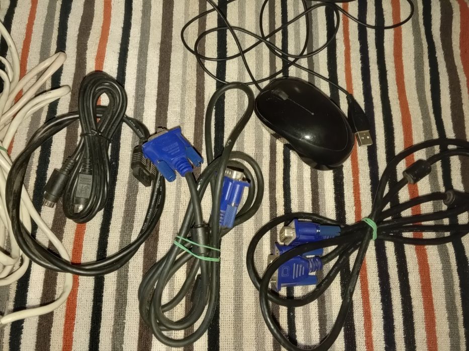 Шнуры для компьютера