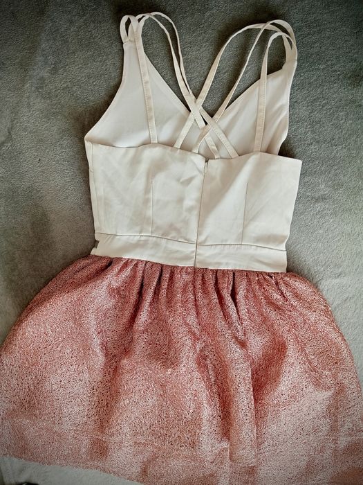 Urocza sukienka balowa Duet A&M rozmiar S