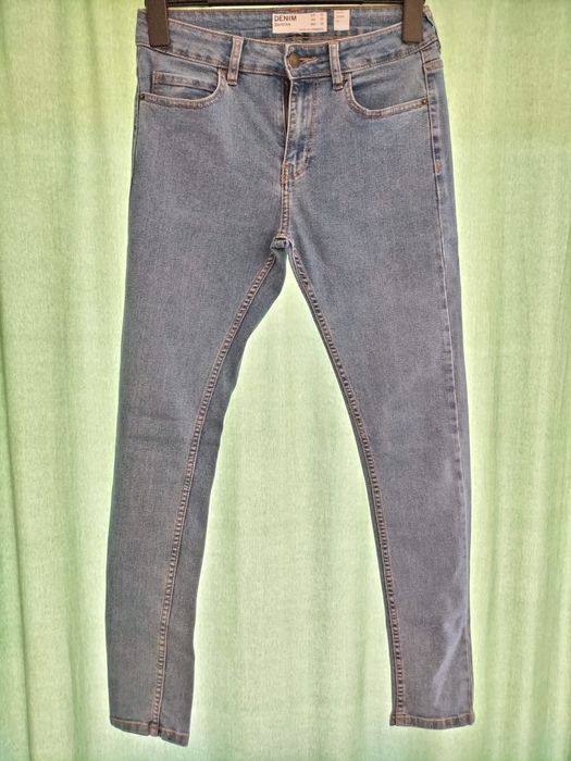 Calças homem cada 4€