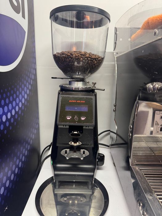 Професійна кавова машина