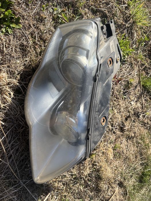 Lampy przód bi xenon skrętny passat b6
