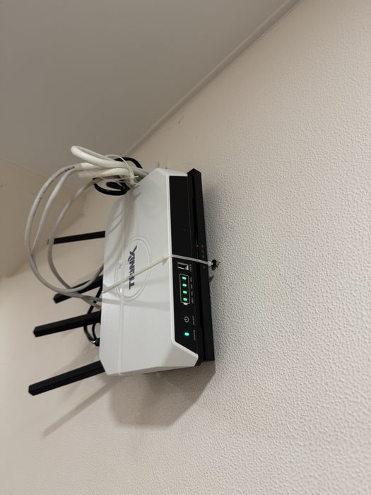 Роутер TP-link Archer C6 v4 + ДБЖ 20000Mah Trinix
