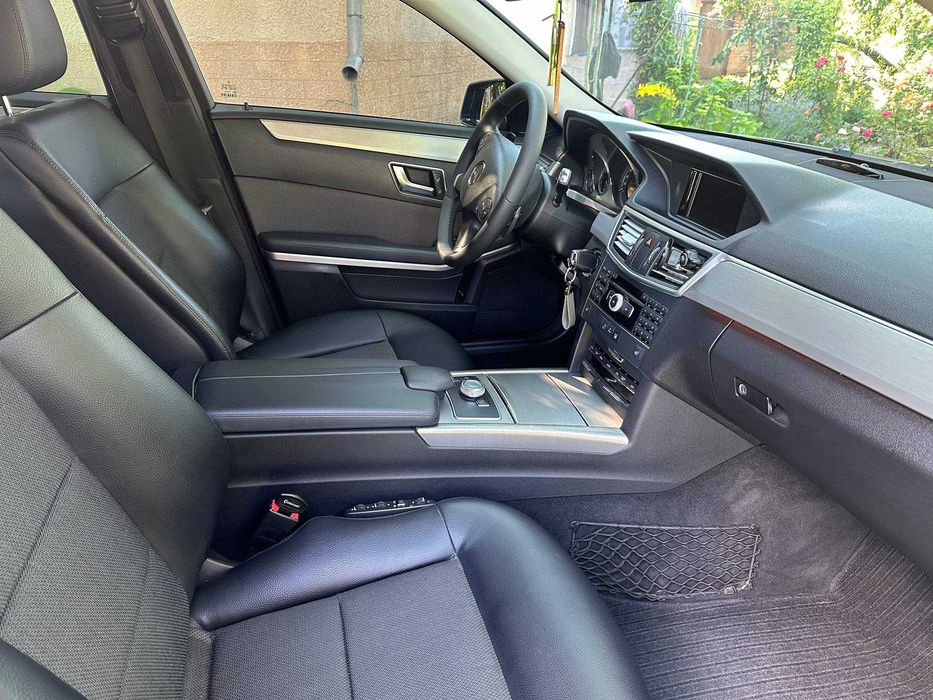 Mercedes-Benz E-Class 212