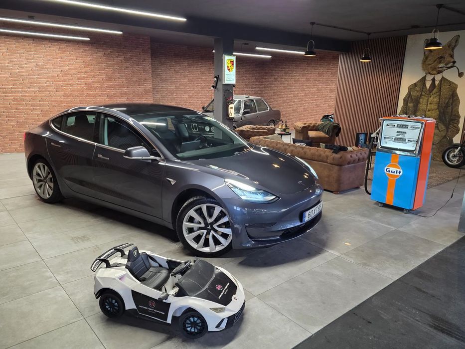 Tesla Model 3 AWD Dual Motor
